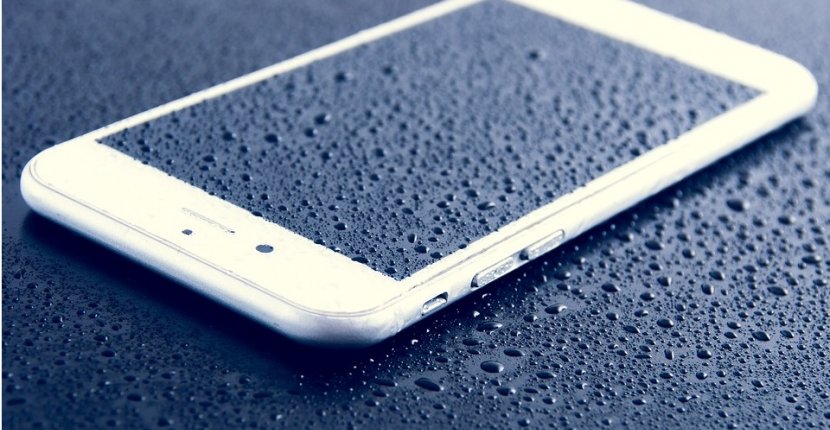На Apple подали иск за преувеличение возможностей айфонов